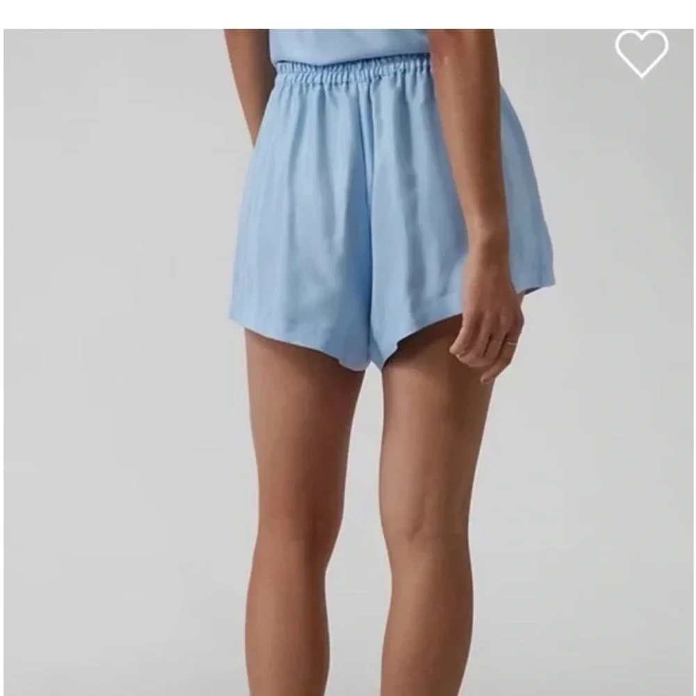 Athleta Calm Cool Sleeping Short in Quarry Blue Size S